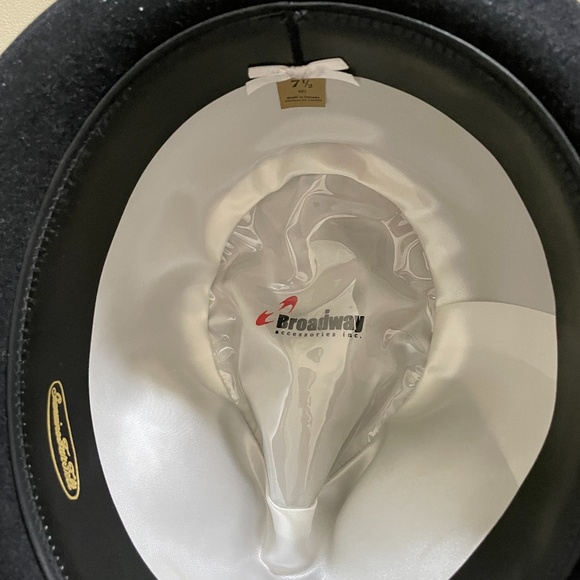 Black Fedora hat - Picture 4 of 6